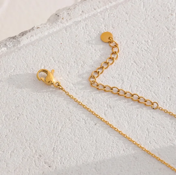 Charm Flower Pendant Necklace - Picture 3 of 8